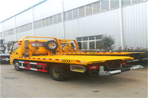 邹城附近拖车救援搭电